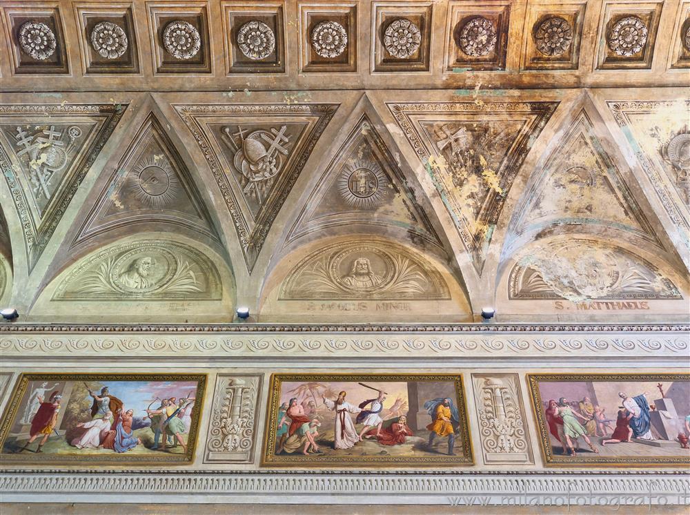 Vimercate (Monza e Brianza) - Affreschi neoclassici nella Chiesa di Santo Stefano